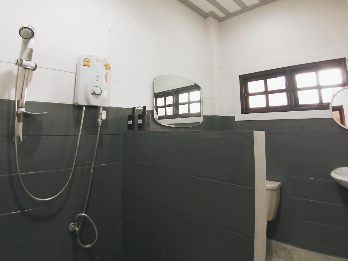 The Warehouse - Ayutthaya Apartment Exterior foto