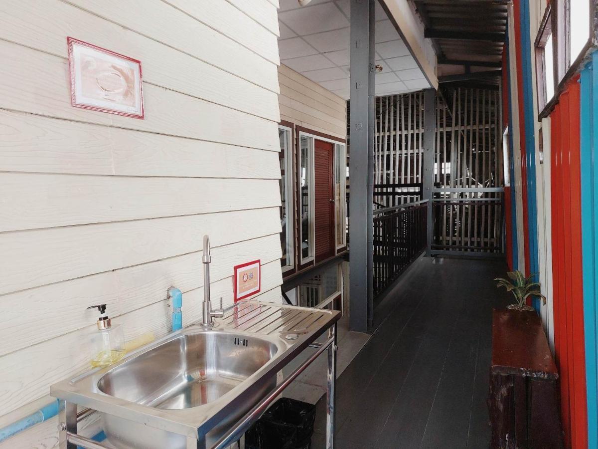 The Warehouse - Ayutthaya Apartment Exterior foto