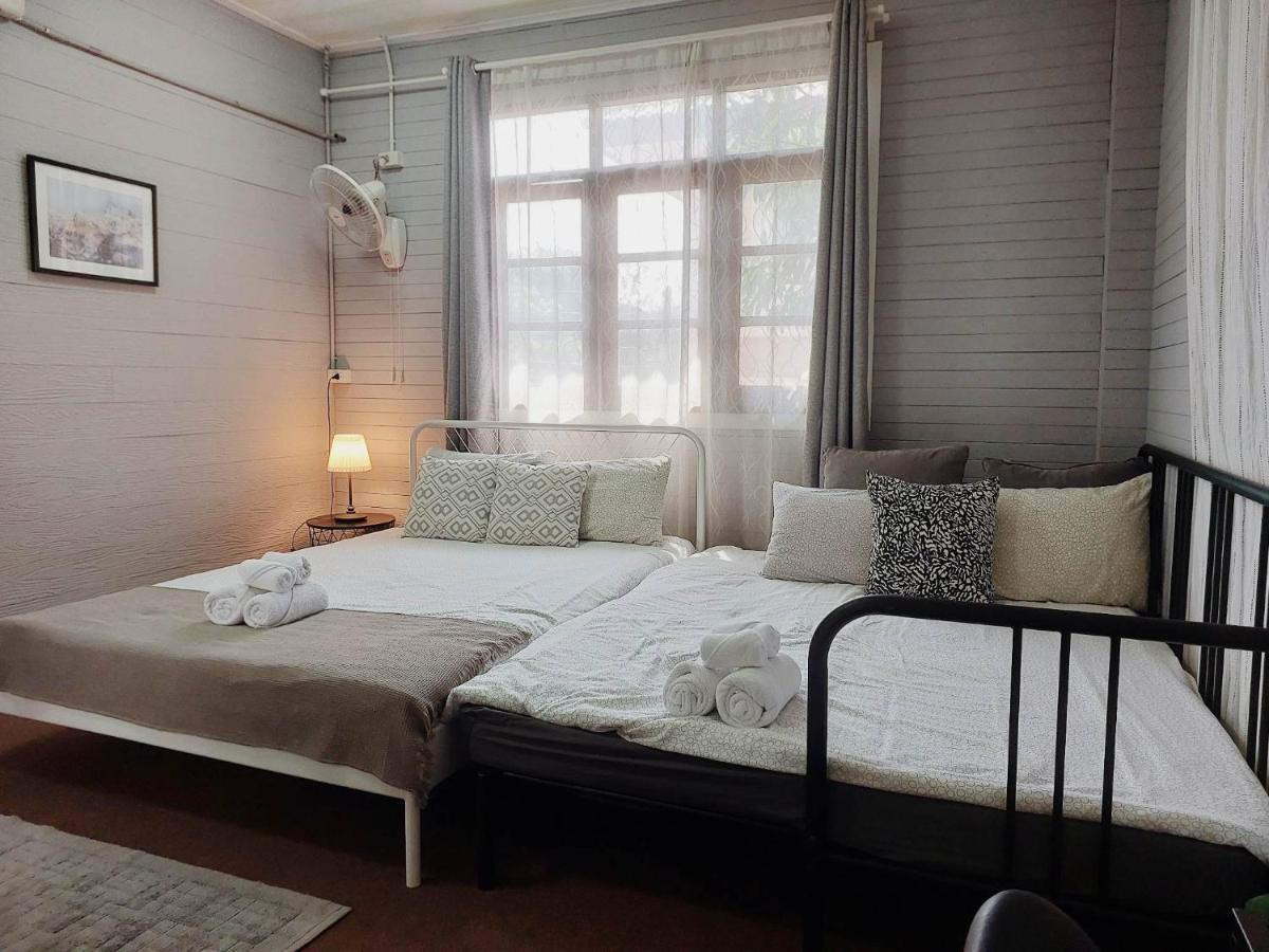The Warehouse - Ayutthaya Apartment Exterior foto
