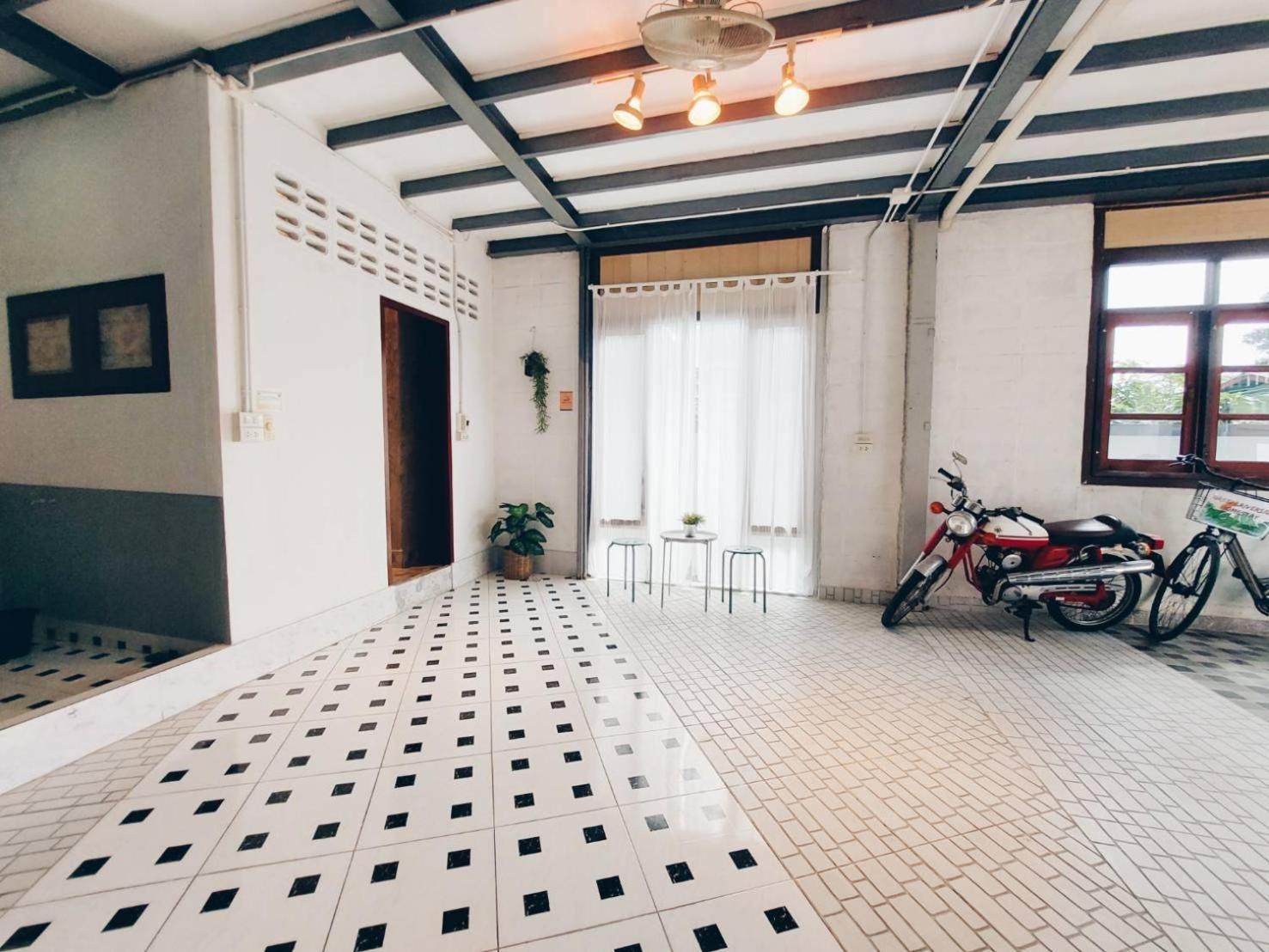 The Warehouse - Ayutthaya Apartment Exterior foto